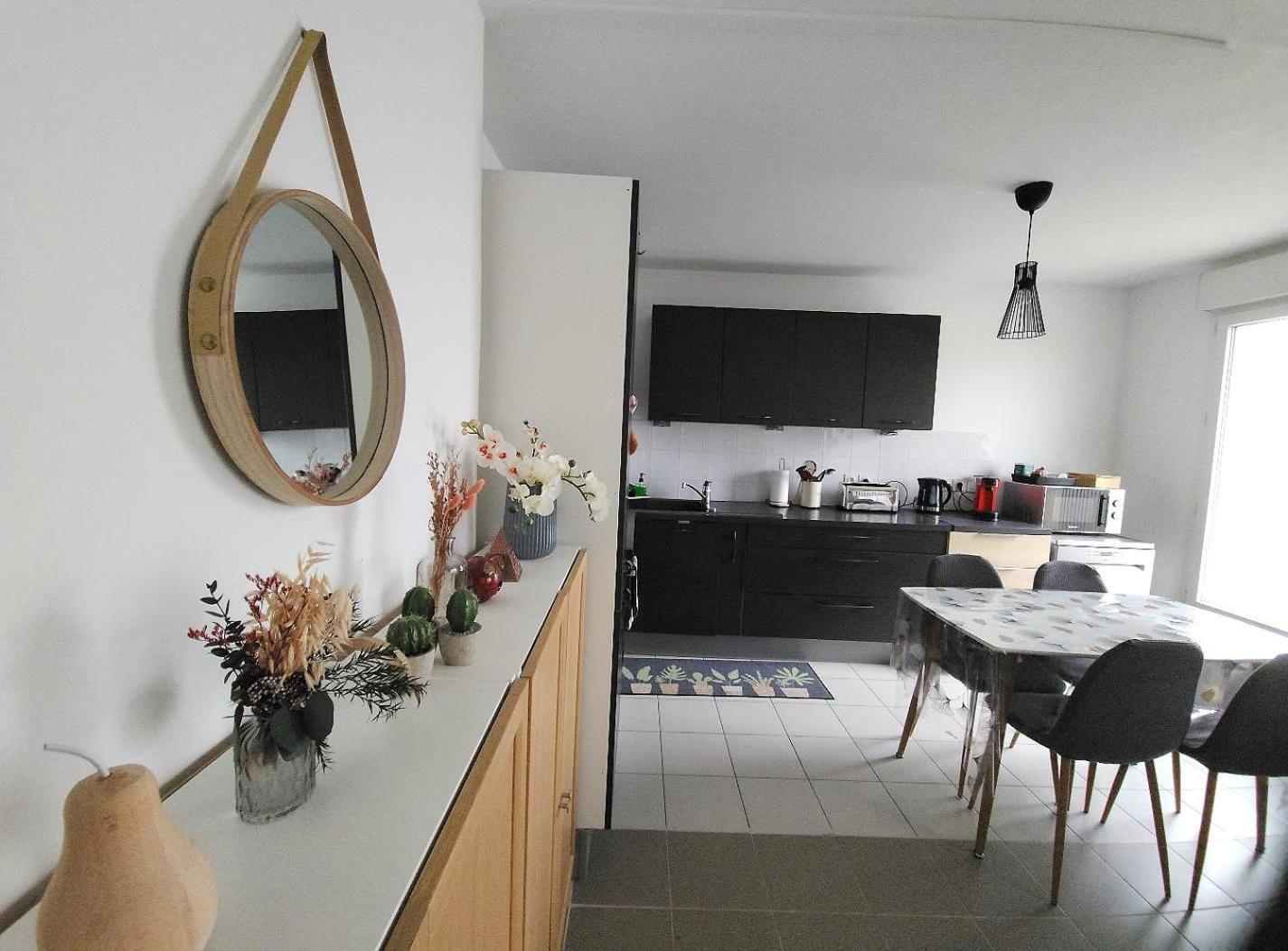 Superbe Appartement ,Proche De Paris, Dans Residence Privee , Ideal Familles, Parking Et Wifi Gratuits! ! ! Vitry-sur-Seine Luaran gambar