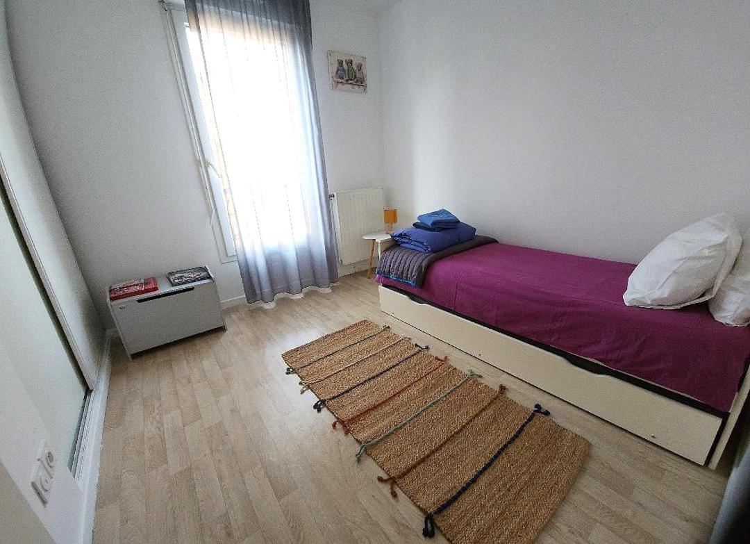 Superbe Appartement ,Proche De Paris, Dans Residence Privee , Ideal Familles, Parking Et Wifi Gratuits! ! ! Vitry-sur-Seine Luaran gambar